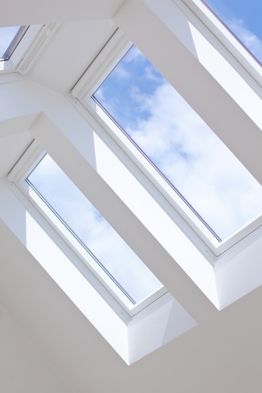 Roofing Peterborough | 899 Clonsilla Ave Unit 308, Peterborough, ON K9J 7G9, Canada | Phone: (249) 494-0883