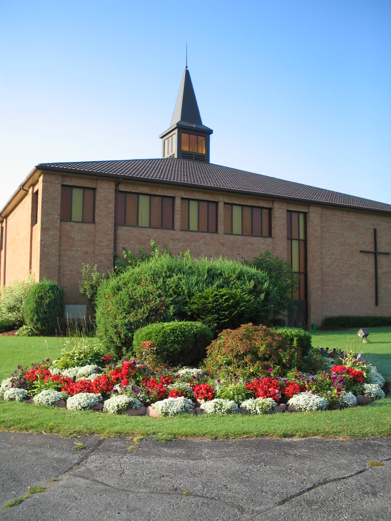 Calvary Community Church | 679 Dundas St W, Belleville, ON K8N 4Z2, Canada | Phone: (613) 969-0888