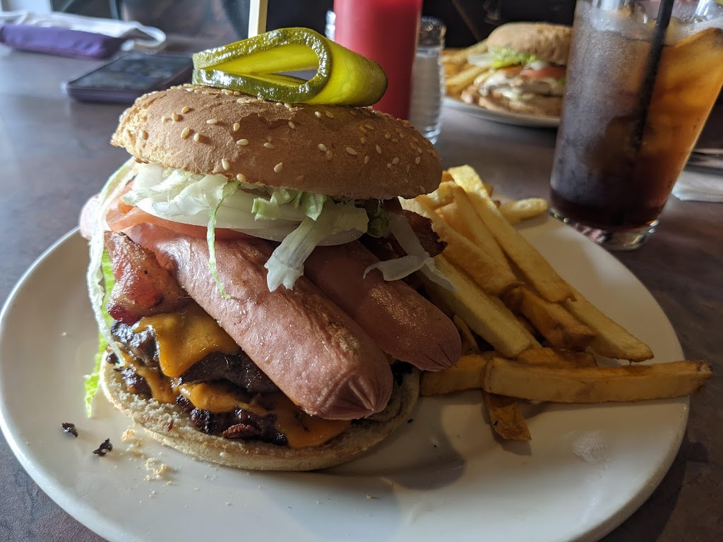Clydes Pub | 7248 2 St, Grand Forks, BC V0H 1H0, Canada | Phone: (250) 442-3913