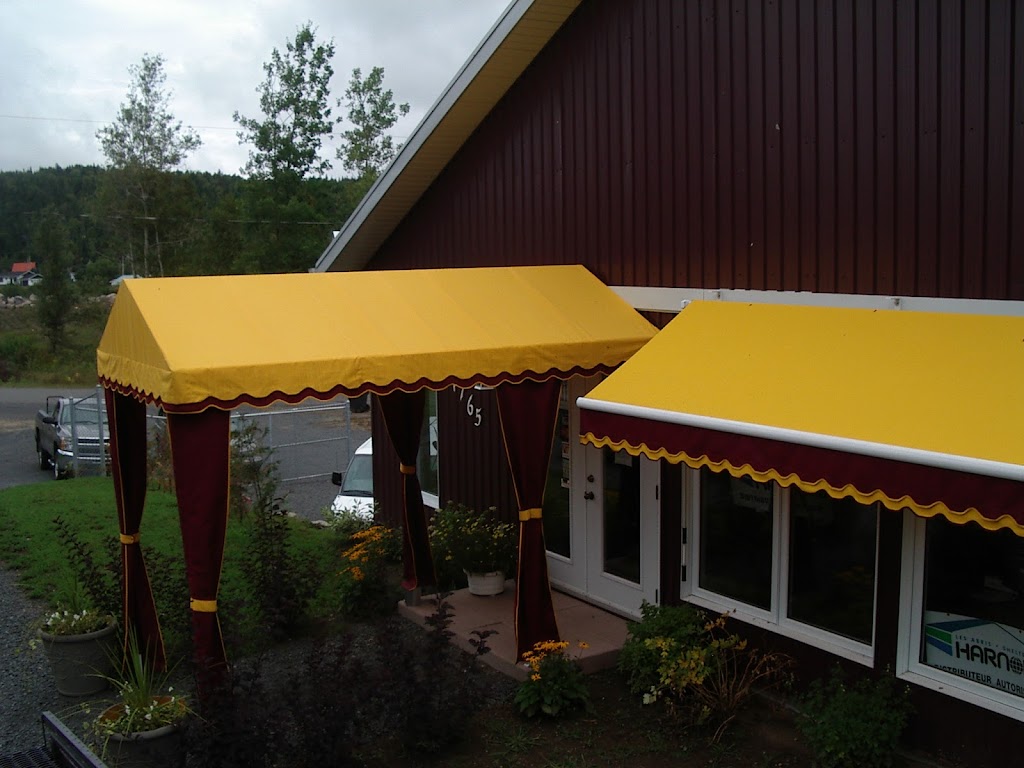 Auvents Canevas Pro Toile 2000 | 1765 QC-117, Val-David, QC J0T 2N0, Canada | Phone: (819) 322-2994
