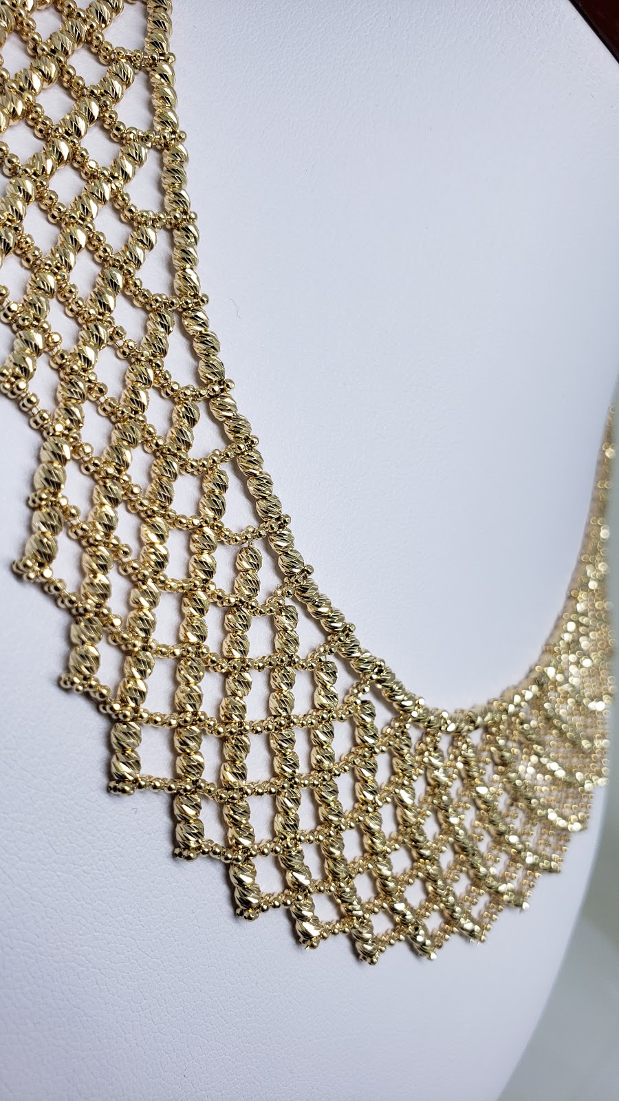 Singhs Jewellery & Diamonds | 2 Davenfield Cir Unit #2, Brampton, ON L6P 2K7, Canada | Phone: (416) 710-3131