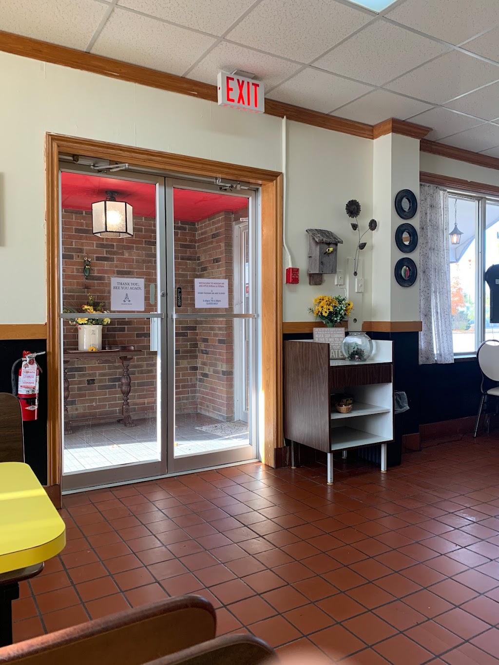 DAKSH RESTAURANT & BAR | 92 Simcoe St, Tillsonburg, ON N4G 2J1, Canada | Phone: (519) 688-0004