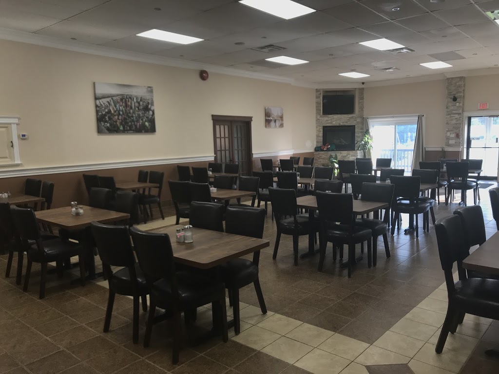 Greely Restaurant | 5375 Bank St, Gloucester, ON K1X 1H1, Canada | Phone: (613) 425-6600
