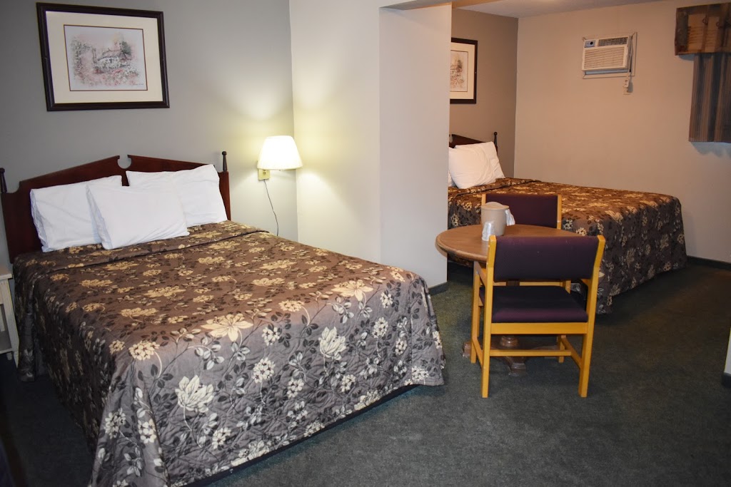 Hope Inn & Suites | 377 Old Hope Princeton Way, Hope, BC V0X 1L4, Canada | Phone: (604) 869-7107