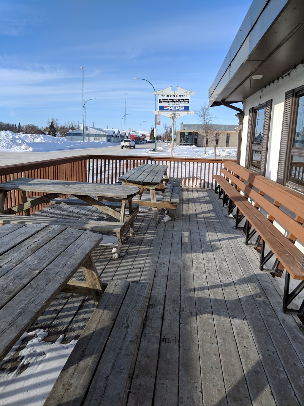 Teulon Motor Hotel | 122 Main St, Teulon, MB R0C 3B0, Canada | Phone: (204) 886-2263