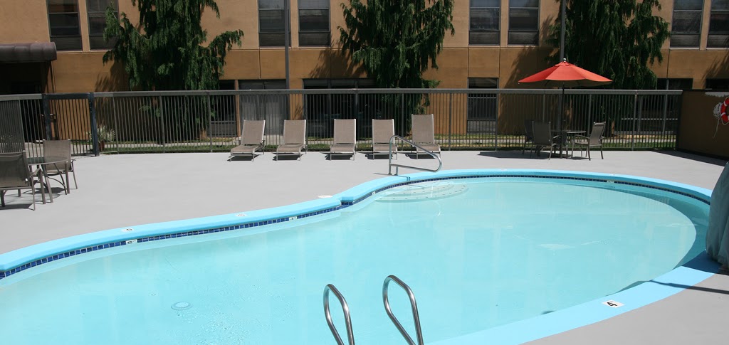 Best Western Plus Bellingham Airport Hotel | 3985 Bennett Dr, Bellingham, WA 98225, USA | Phone: (360) 676-7700