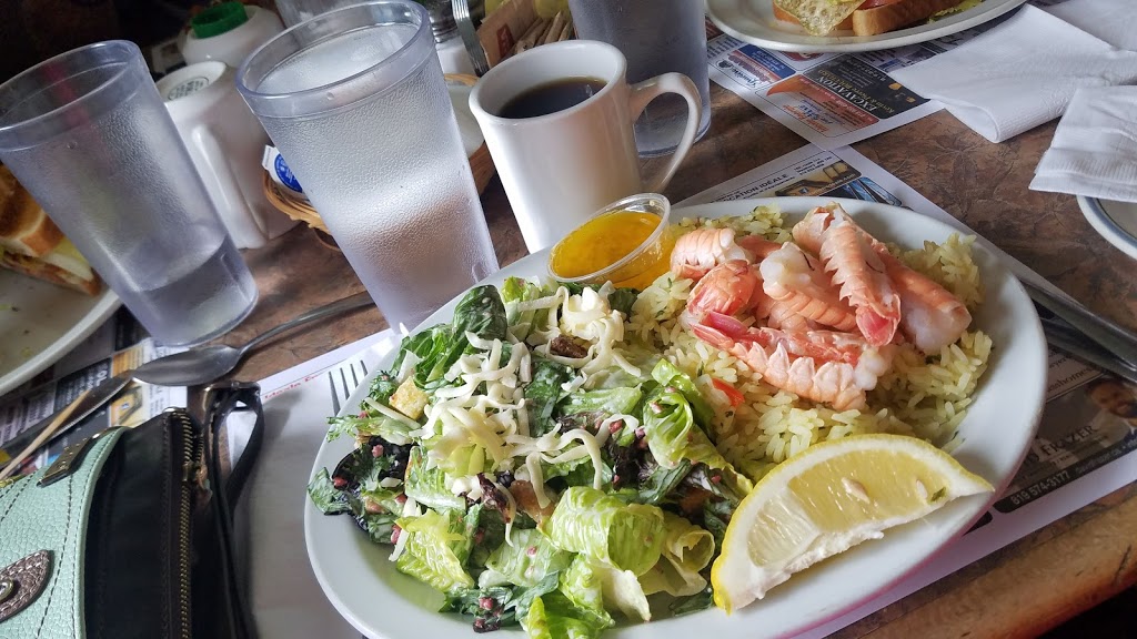 Resto 108 | 444 QC-108, Cookshire-Eaton, QC J0B 1M0, Canada | Phone: (819) 875-1043