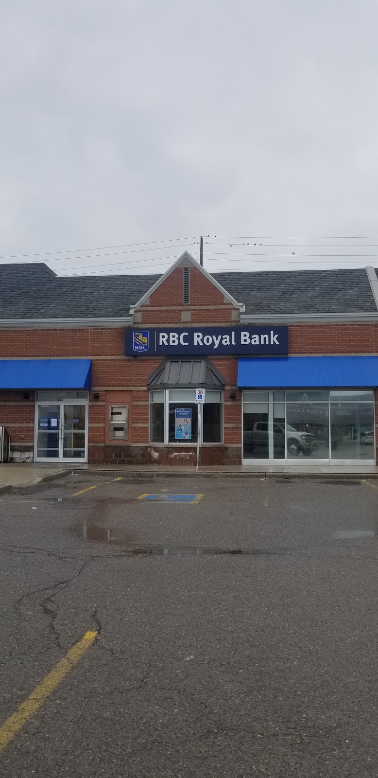 RBC Royal Bank | 15420 Bayview Ave, Aurora, ON L4G 7J1, Canada | Phone: (905) 841-8585