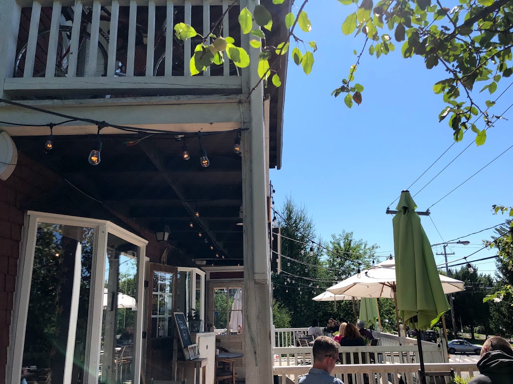 Cest La Vie Café | 1347 Rue de la Sapinière, Val-David, QC J0T 2N0, Canada | Phone: (819) 320-0273