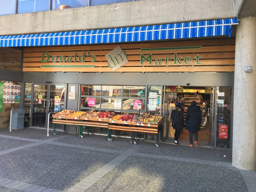 Donalds Market | 810 Quayside Dr, New Westminster, BC V3M 6B9, Canada | Phone: (604) 525-3331