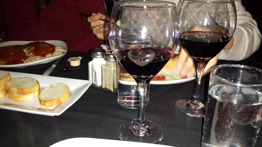 Ninos Italian Restaurant | 298 Blake St, Barrie, ON L4M 1K8, Canada | Phone: (705) 726-1611
