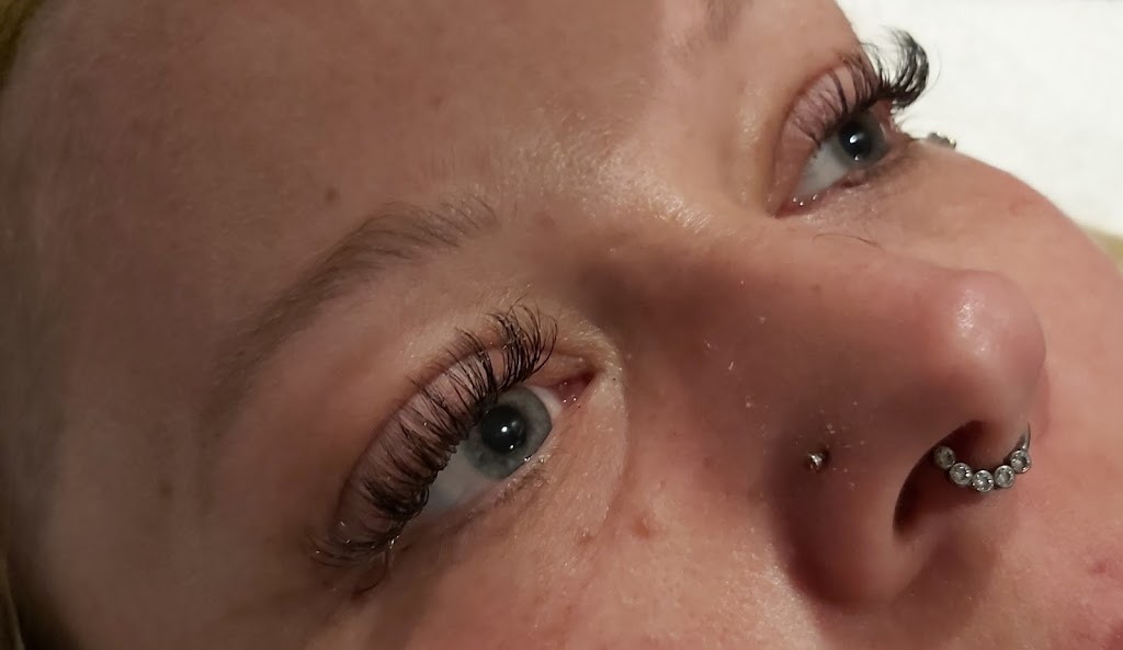 Lashstetics Lounge | 7428 Dale Rd, Cobourg, ON K9A 4J7, Canada | Phone: (647) 887-8784