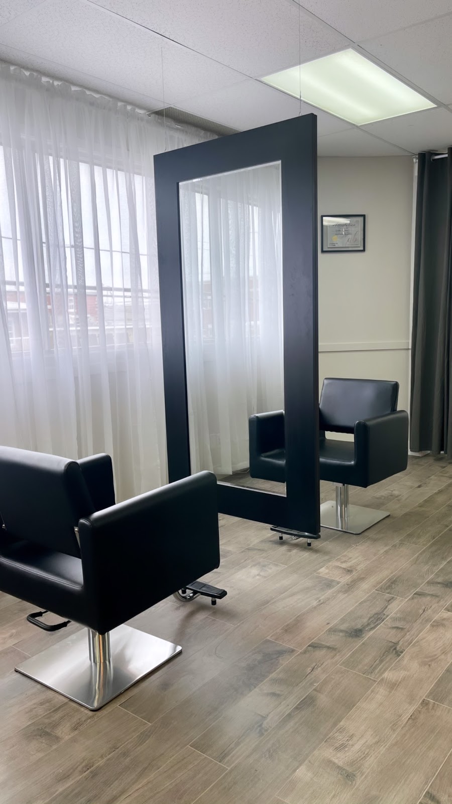 Salon dEliza & Co. | 2675 Rue Dessaulles, Saint-Hyacinthe, QC J2S 2V4, Canada | Phone: (450) 888-2826