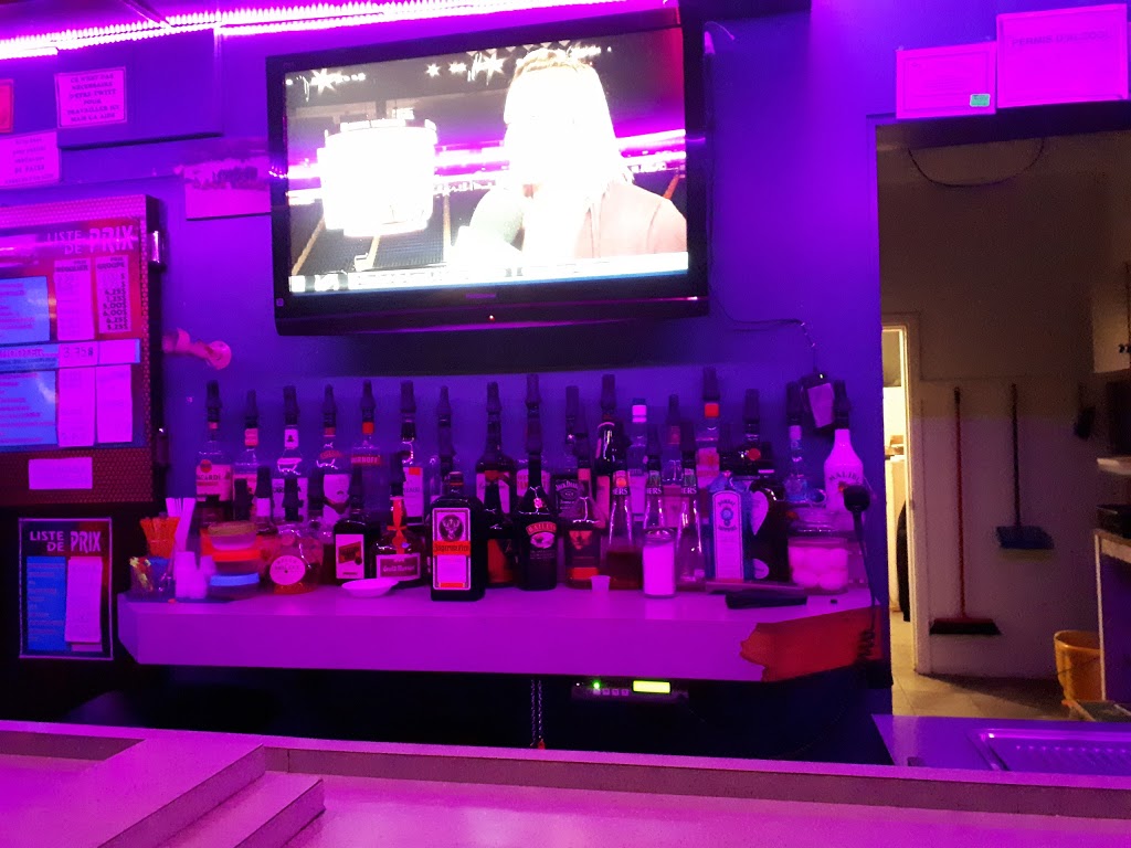 Bar Chez Bedette | 399 Rue Poitras, Dosquet, QC G0S 1H0, Canada | Phone: (418) 728-3007