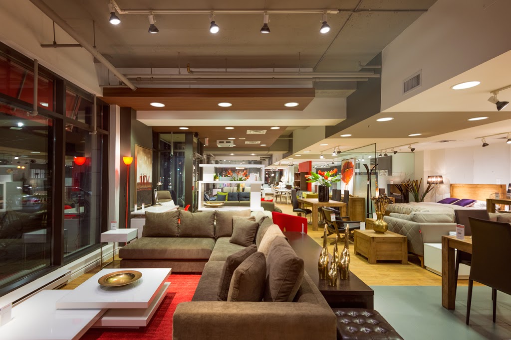 Structube | 507 College St unit 1-8, Toronto, ON M6G 1A8, Canada | Phone: (416) 929-2423