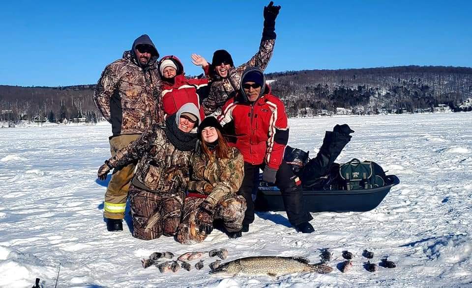 Centre de pêche sur glace Les Jiggeux | 3180 A Rue Principale, Saint-Ferdinand, QC G0N 1N0, Canada | Phone: (819) 621-5132