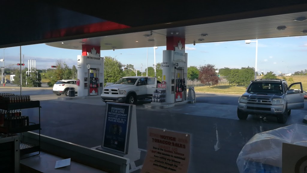 Petro-Canada | 255 Avenue Gatineau, Gatineau, QC J8T 4J7, Canada | Phone: (819) 568-8222