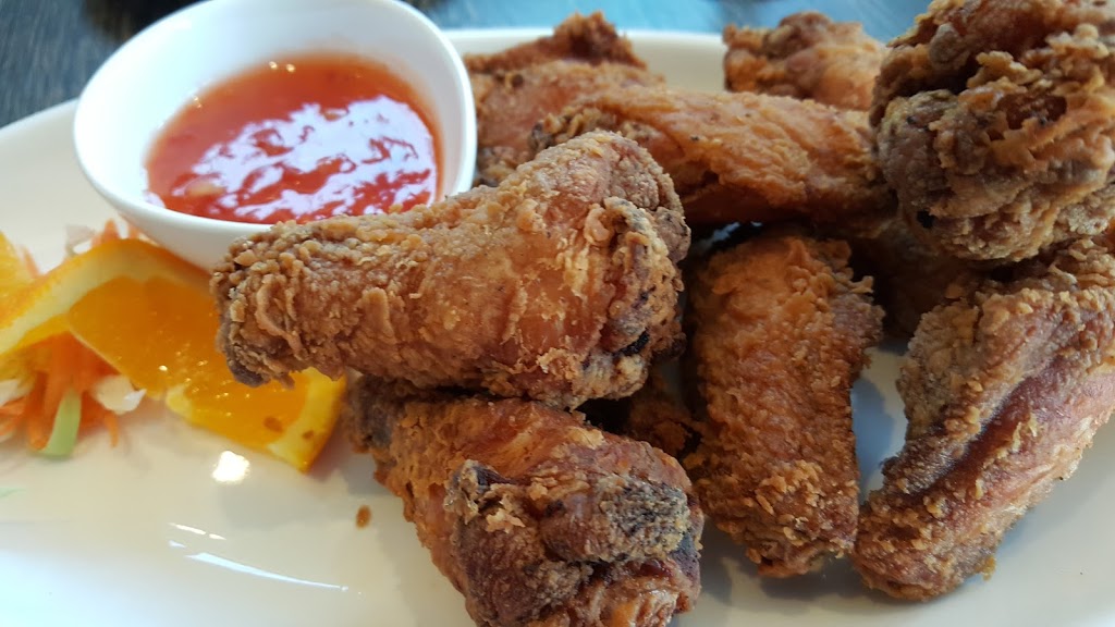 Kin Thai Kitchen & Bar | 2443 161a St #50, Surrey, BC V3Z 0M6, Canada | Phone: (604) 385-3223