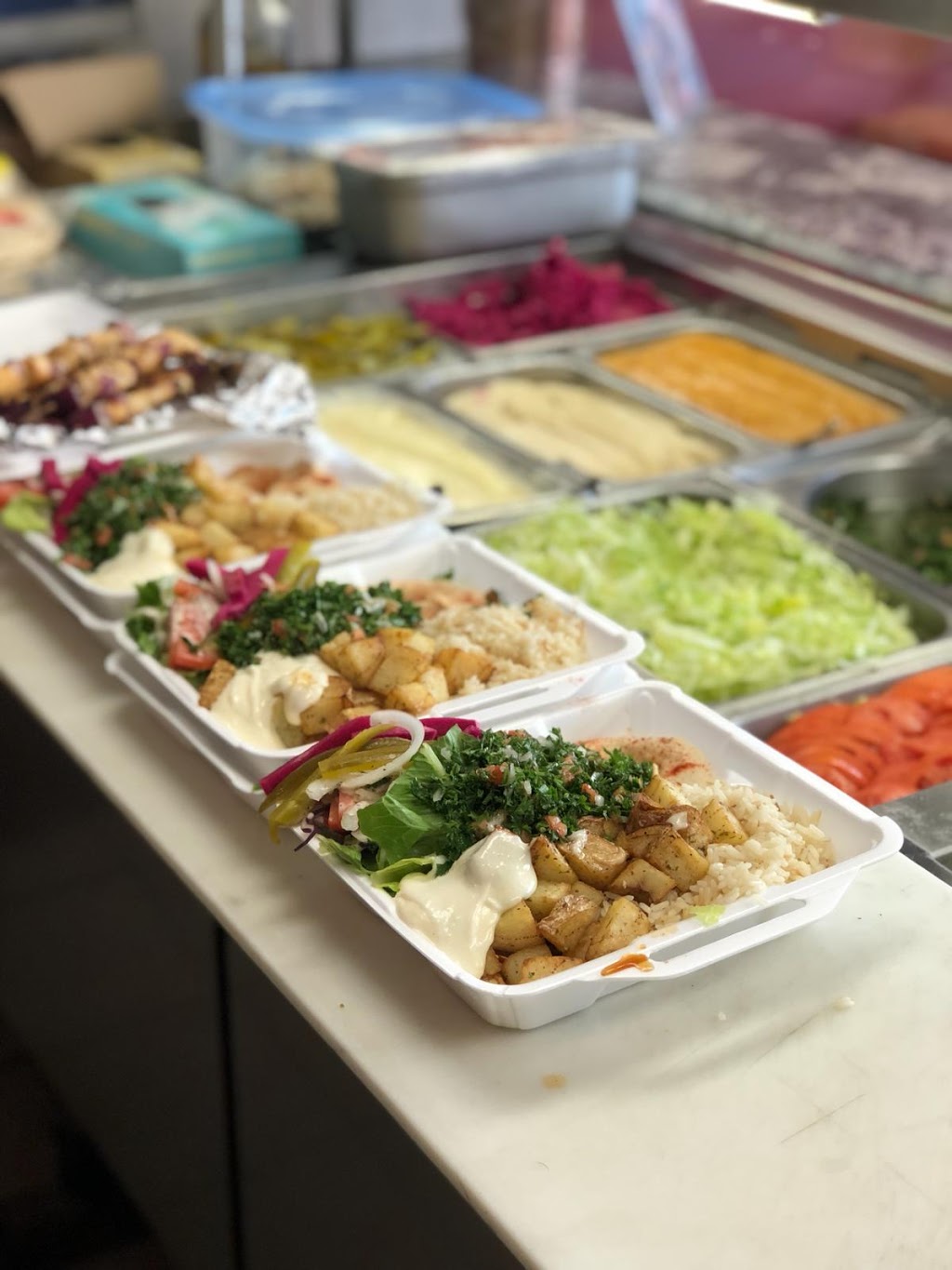 Boss Shawarma & Grill | 1441 Ogilvie Rd, Gloucester, ON K1J 7P3, Canada | Phone: (613) 740-0001