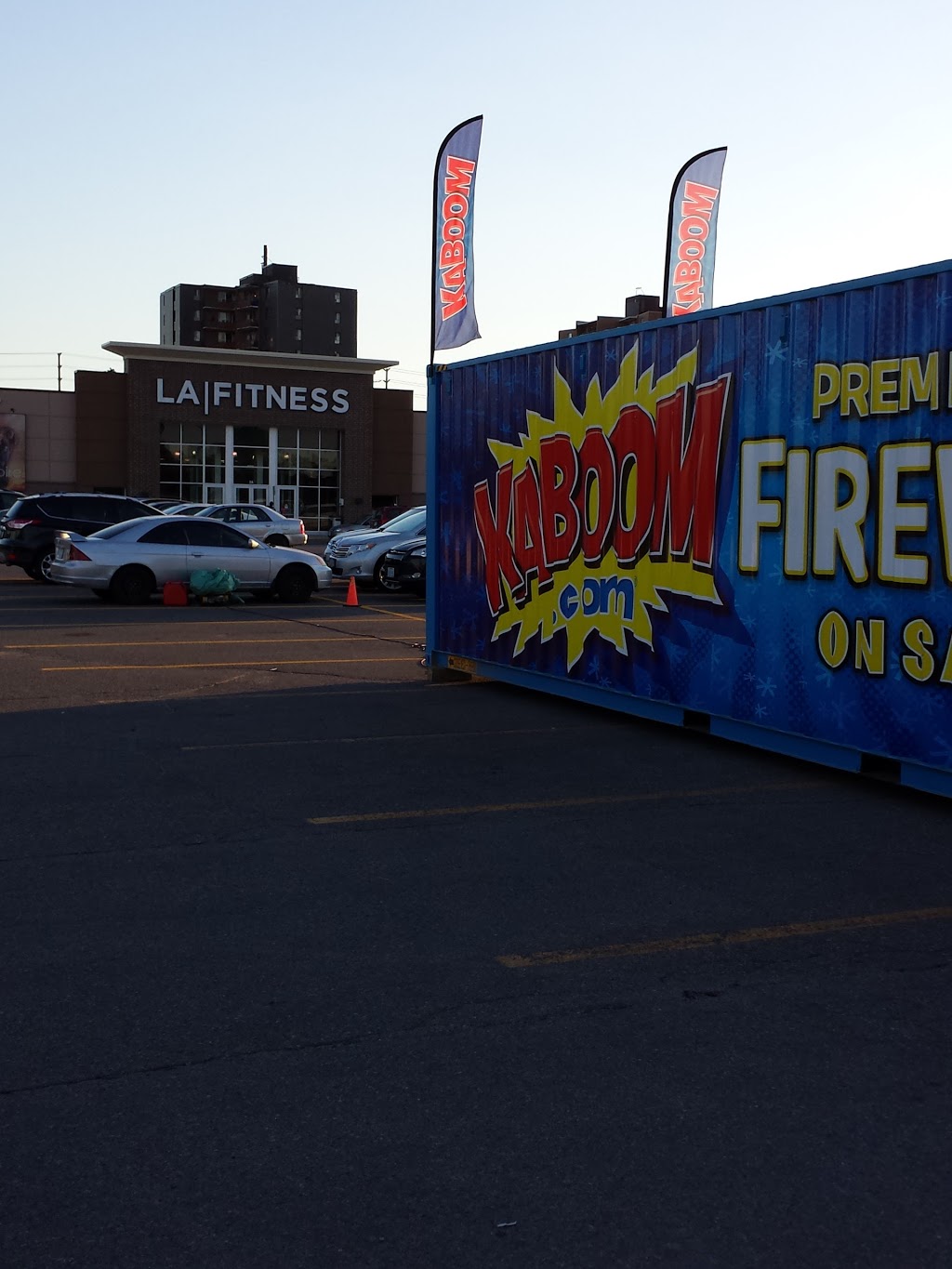 Kaboom Fireworks | Mississauga Plaza, 3100 Dixie Rd, Mississauga, ON L4Y 2A6, Canada | Phone: (289) 806-2126