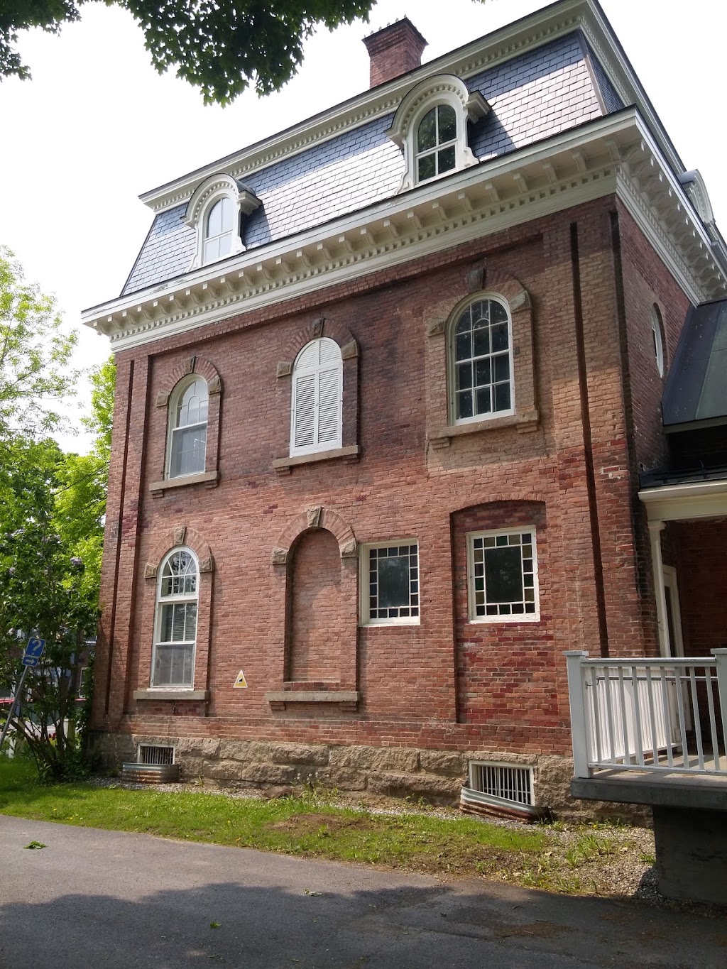 Musée Bruck - Société dhistoire de Cowansville | 225 Rue Principale, Cowansville, QC J2K 1J4, Canada | Phone: (450) 263-6101