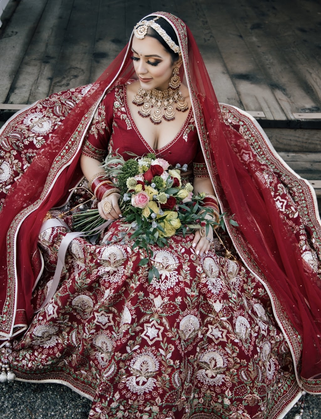 Safina kataria makeup artist | 19410 72a Ave, Surrey, BC V4N 5X9, Canada | Phone: (604) 614-8015