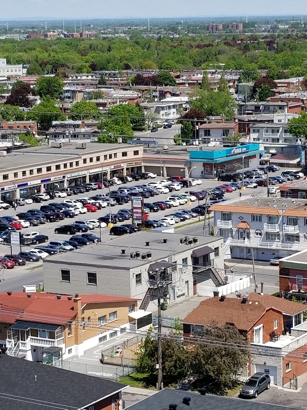 Intermarché Lagoria Jarry | 5001 Rue Jarry E, Saint-Léonard, QC H1R 1Y1, Canada | Phone: (514) 324-5666