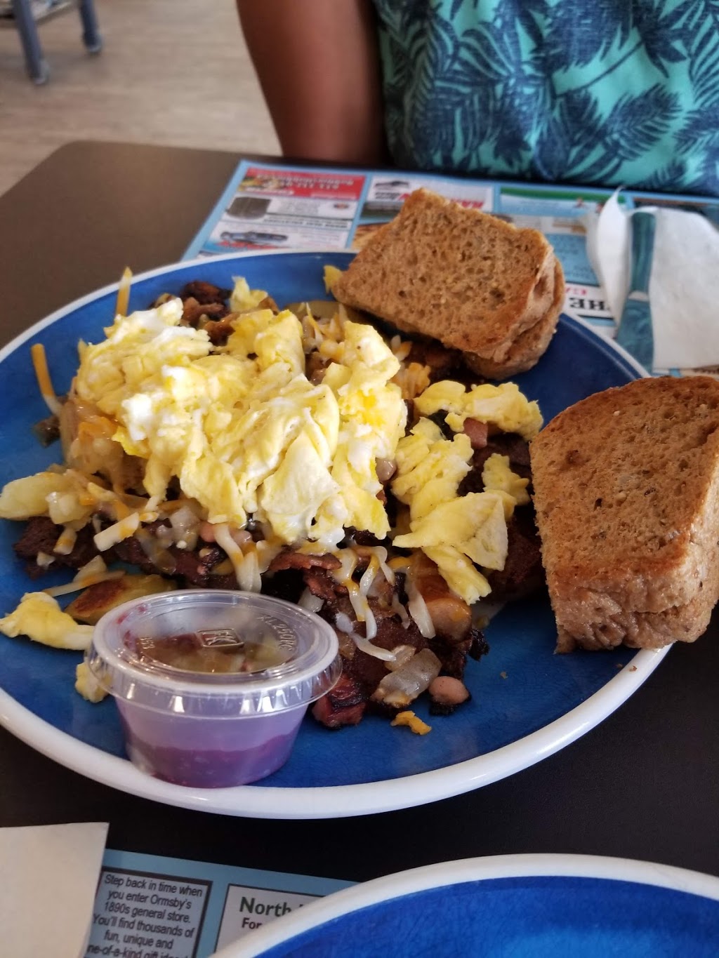 Border Town Market Cafe | 4003 Peterborough 620, Apsley, ON K0L 1A0, Canada | Phone: (613) 334-5330