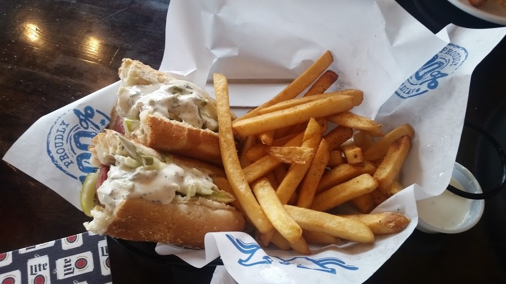 Wild Wing | 15845 97 St NW, Edmonton, AB T5X 5V3, Canada | Phone: (780) 478-0662