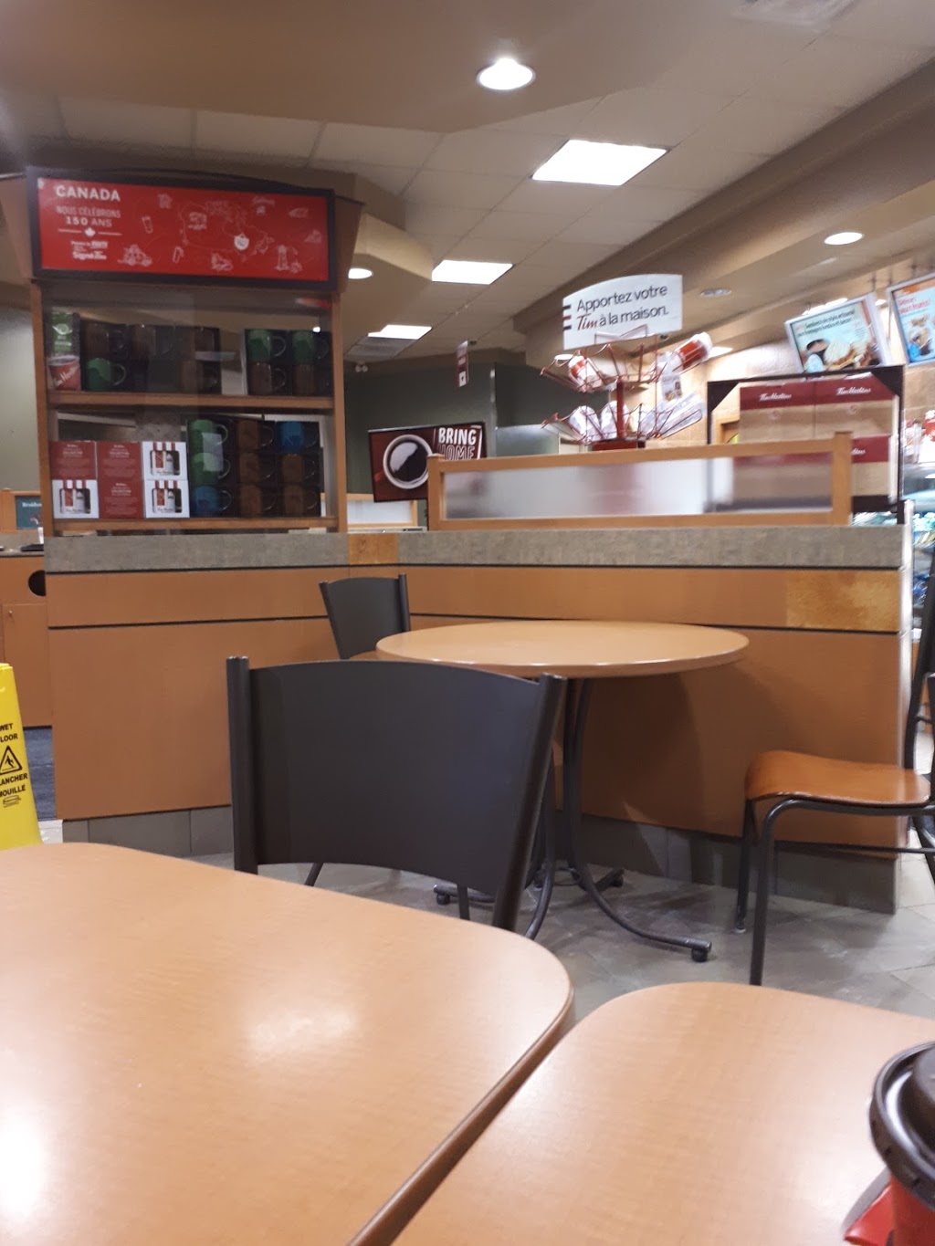 Tim Hortons | 3793 Rue Laval, Lac-Mégantic, QC G6B 1A6, Canada | Phone: (819) 582-5123