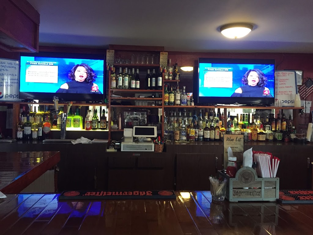 Lakeport Tavern | 7272 Lakeshore Rd, Lakeport, MI 48059, USA | Phone: (810) 385-3344