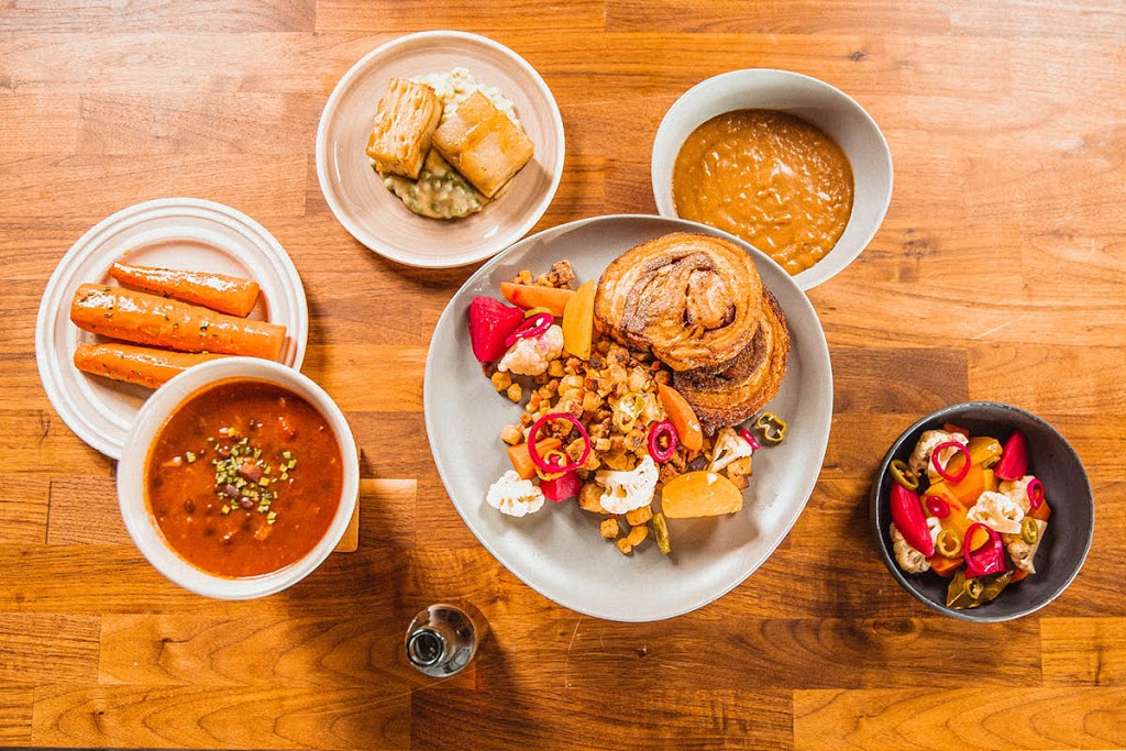 Avec plaisirs Traiteur | 1260 Rue Mill Bureau 200, Montréal, QC H3K 2B4, Canada | Phone: (514) 272-1511