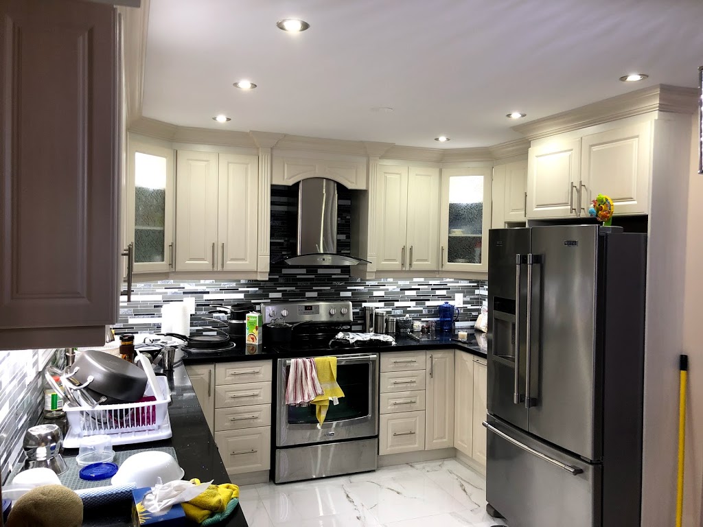 Luxury Kitchen Cabinets | 1730 Steeles Ave E, Brampton, ON L6T 1A4, Canada | Phone: (416) 527-6281