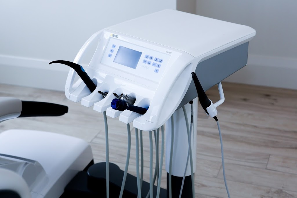 AG Dentistry | 7-1401 Plains Rd E, Burlington, ON L7R 3P9, Canada | Phone: (905) 635-6725