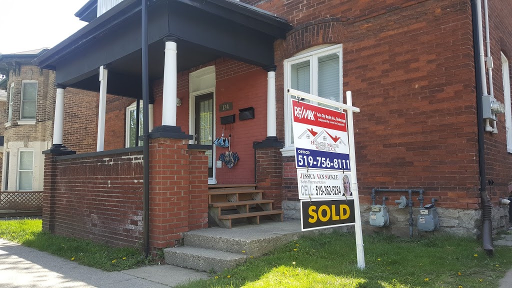 Re/Max with Jessica & Darryl Van Sickle | 515 Park Rd N, Brantford, ON N3R 7K8, Canada | Phone: (519) 802-8419