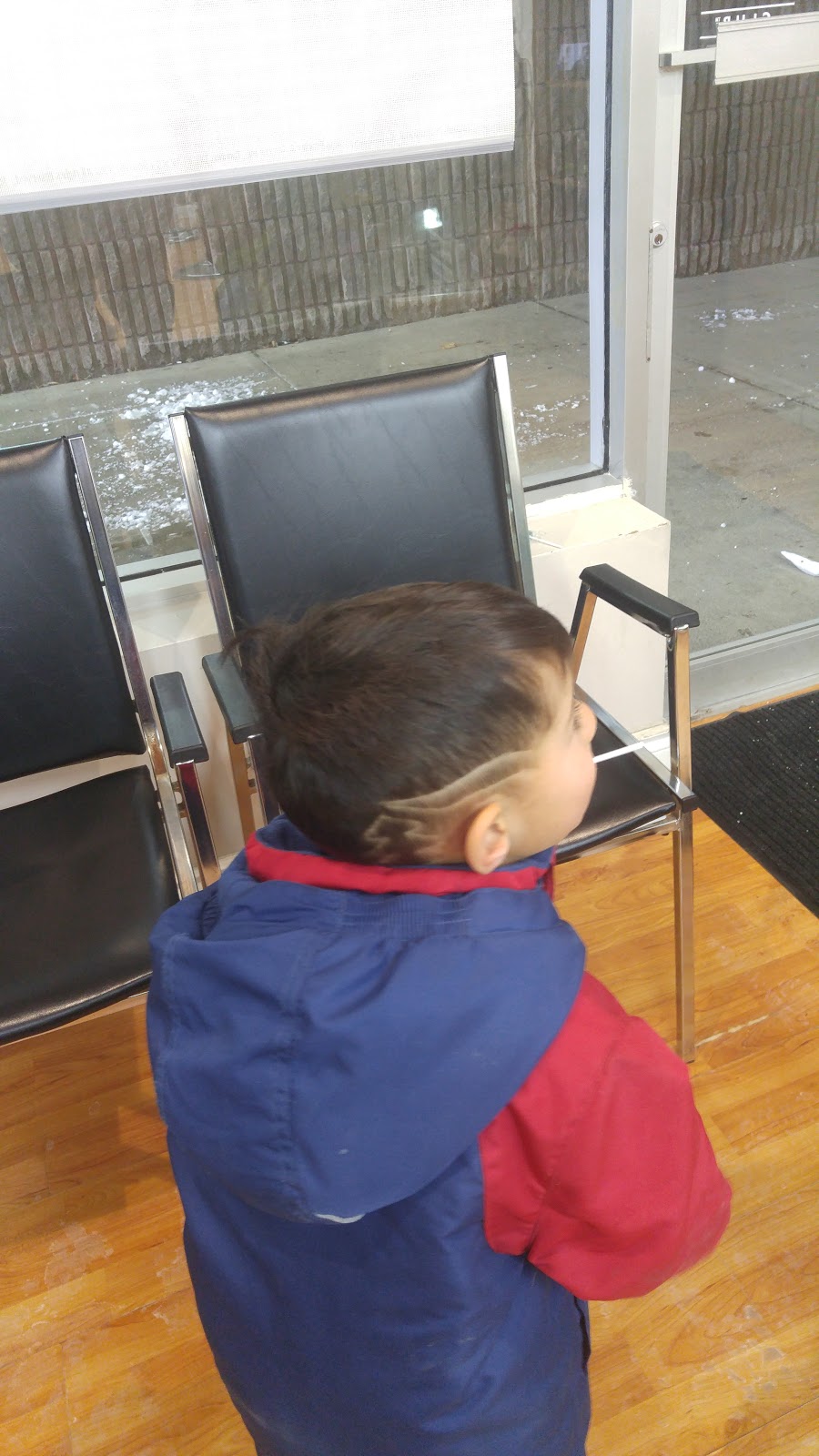 Brunos Classic Cuts | 5Z9, 266 Dundas St E, Trenton, ON K8V 5Z9, Canada | Phone: (613) 392-0165