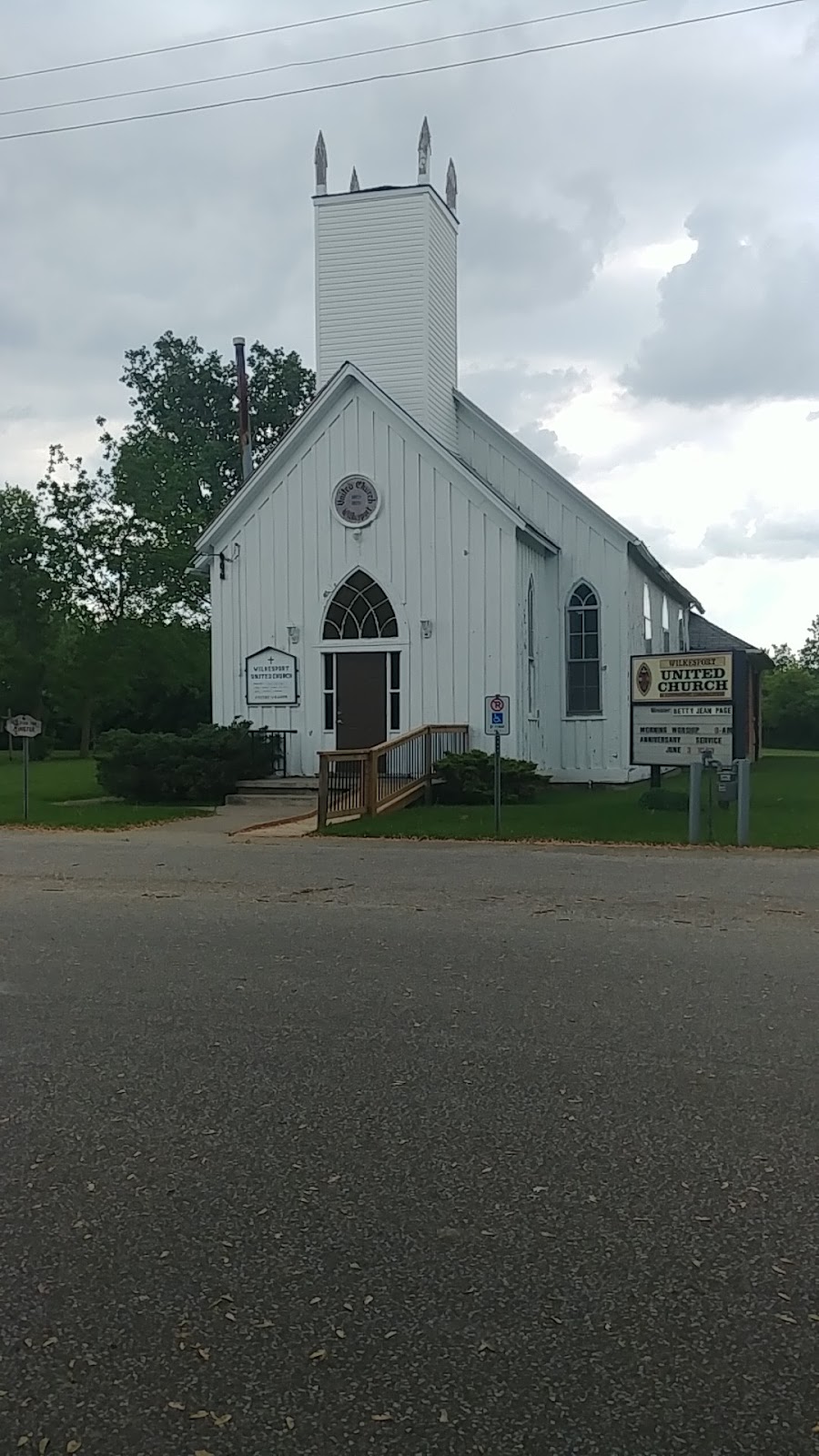 Wilkesport United Church | 3214 Mill St, Wilkesport, ON N0P 2R0, Canada