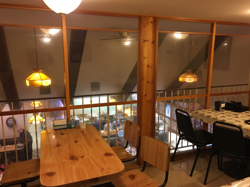 Elmira Donuts & Deli | 22 Church St W, Elmira, ON N3B 1M3, Canada | Phone: (519) 669-5353