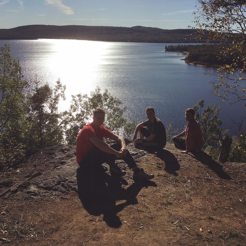 Les Toits du Monde | 1777 Chemin des Faucons, Nominingue, QC J0W 1R0, Canada | Phone: (819) 278-0483