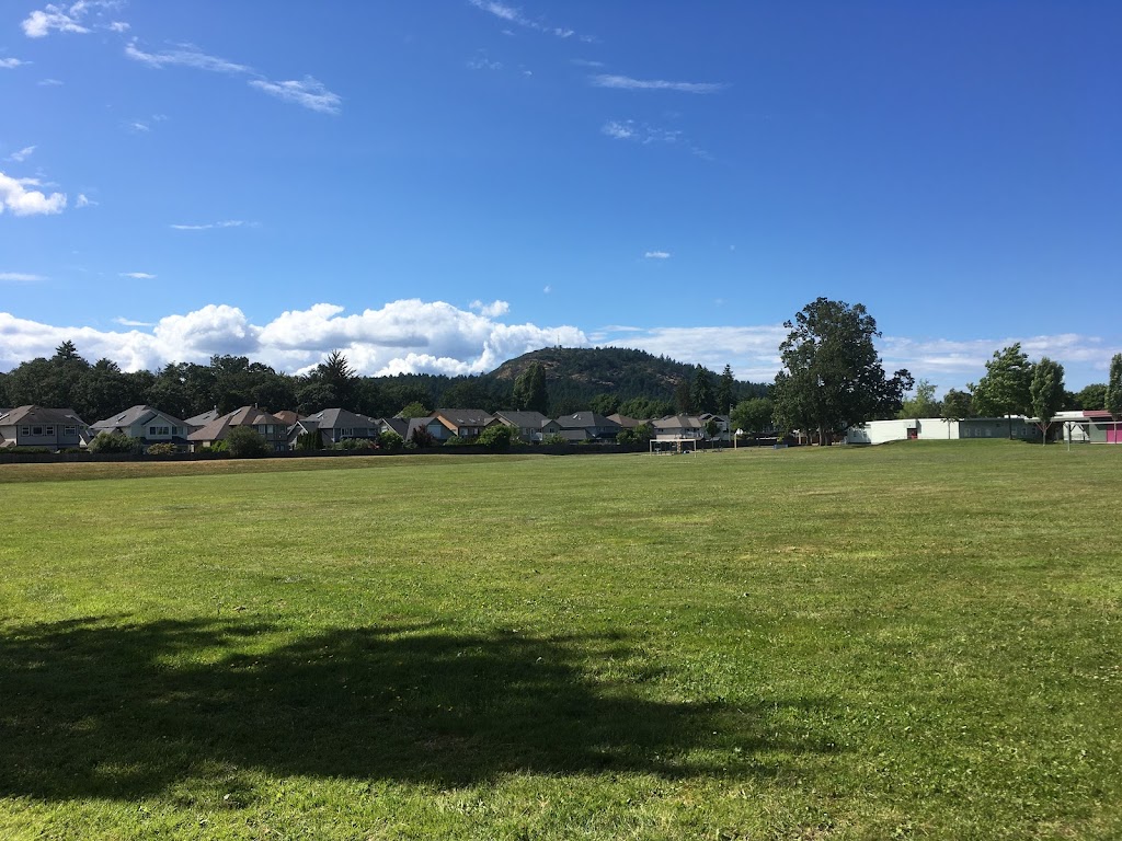 Gordon Head Middle School | 1671 Kenmore Rd, Victoria, BC V8N 4M8, Canada | Phone: (250) 477-1855