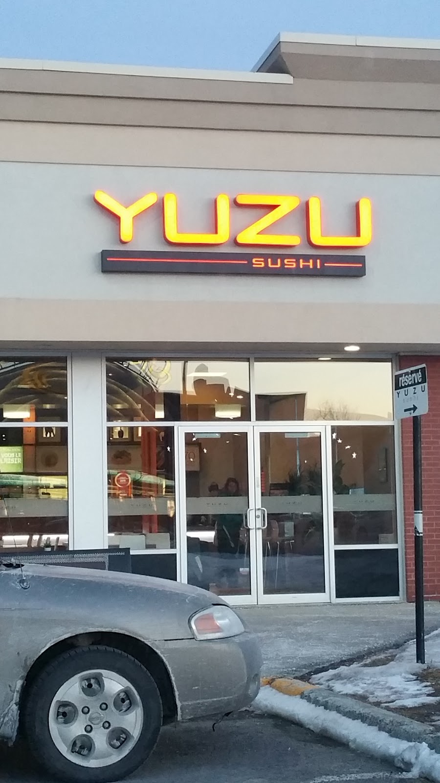 Yuzu sushi | 250 Rue Antoine-Fortier, Québec, QC G1C 0G6, Canada | Phone: (418) 666-5444