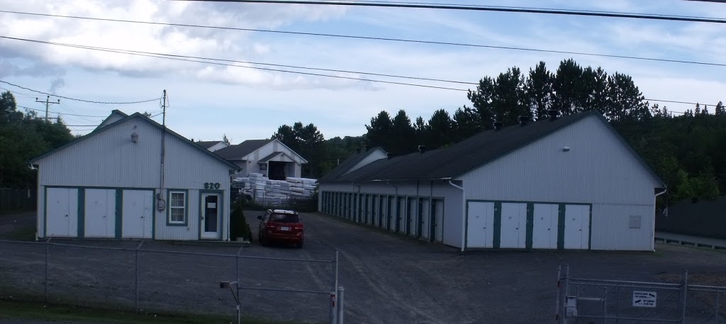 Entrepots St Sauveur | 821 Côte St Gabriel East, Saint-Sauveur, QC J0R 1R7, Canada | Phone: (450) 226-6626