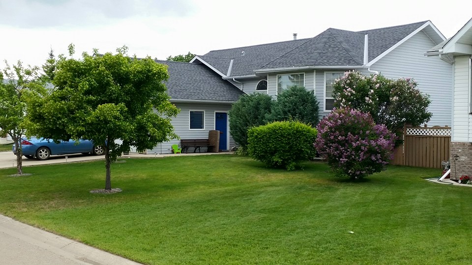 Right Side Roofing and Siding | 39 Piper Dr, Red Deer, AB T4P 1H7, Canada | Phone: (403) 505-0676