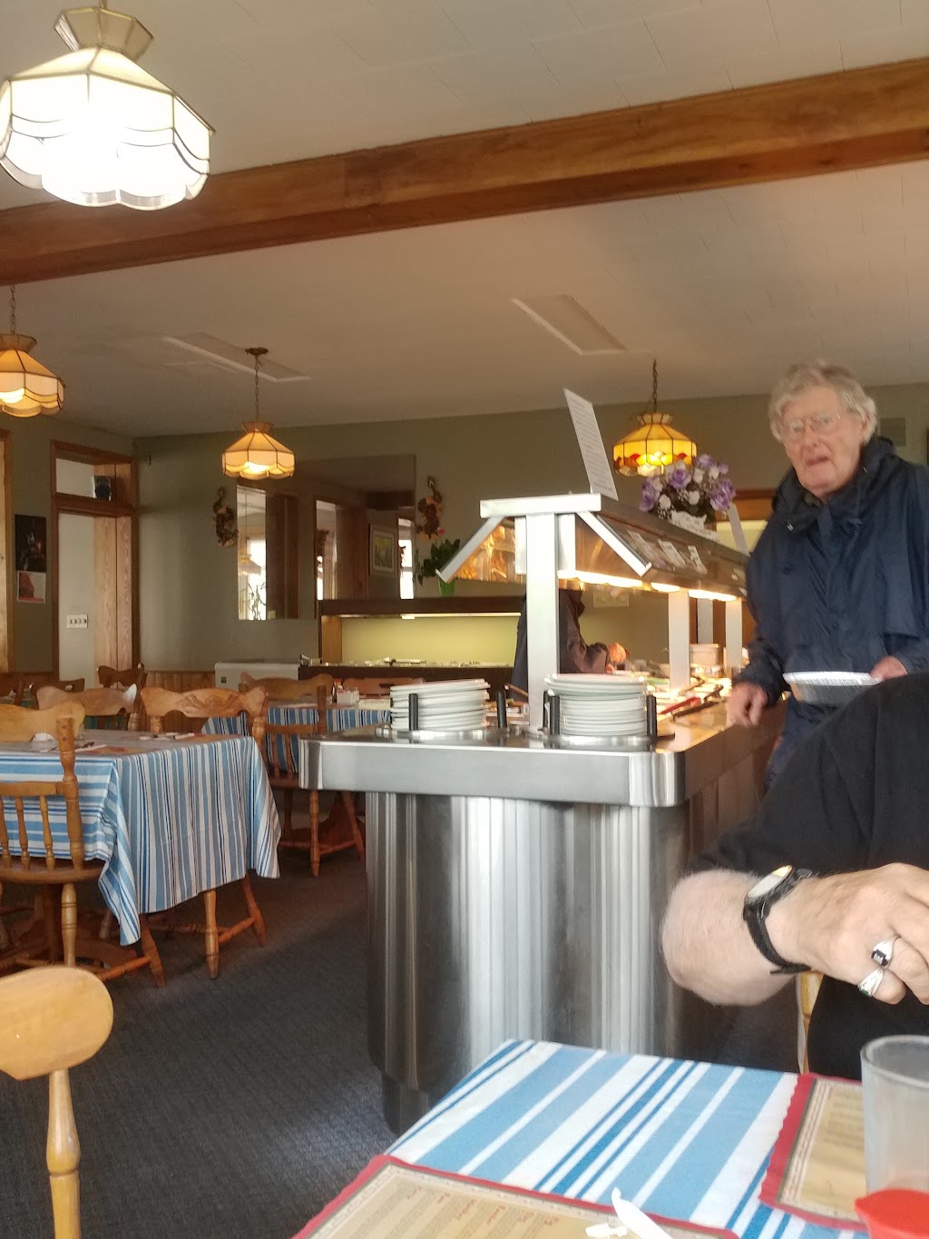 Twin Dragon Restaurant | 2501 3rd Ave W, Owen Sound, ON N4K 4S7, Canada | Phone: (519) 371-3540