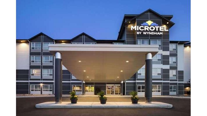 Microtel Inn & Suites by Wyndham Weyburn | 88 Grace St, Weyburn, SK S4H 3N9, Canada | Phone: (306) 842-5700