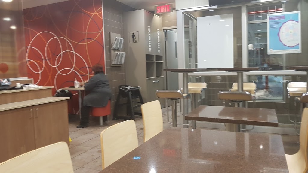 McDonalds | 848 Boulevard de lAnge Gardien N, LAssomption, QC J5W 4M9, Canada | Phone: (450) 589-0229