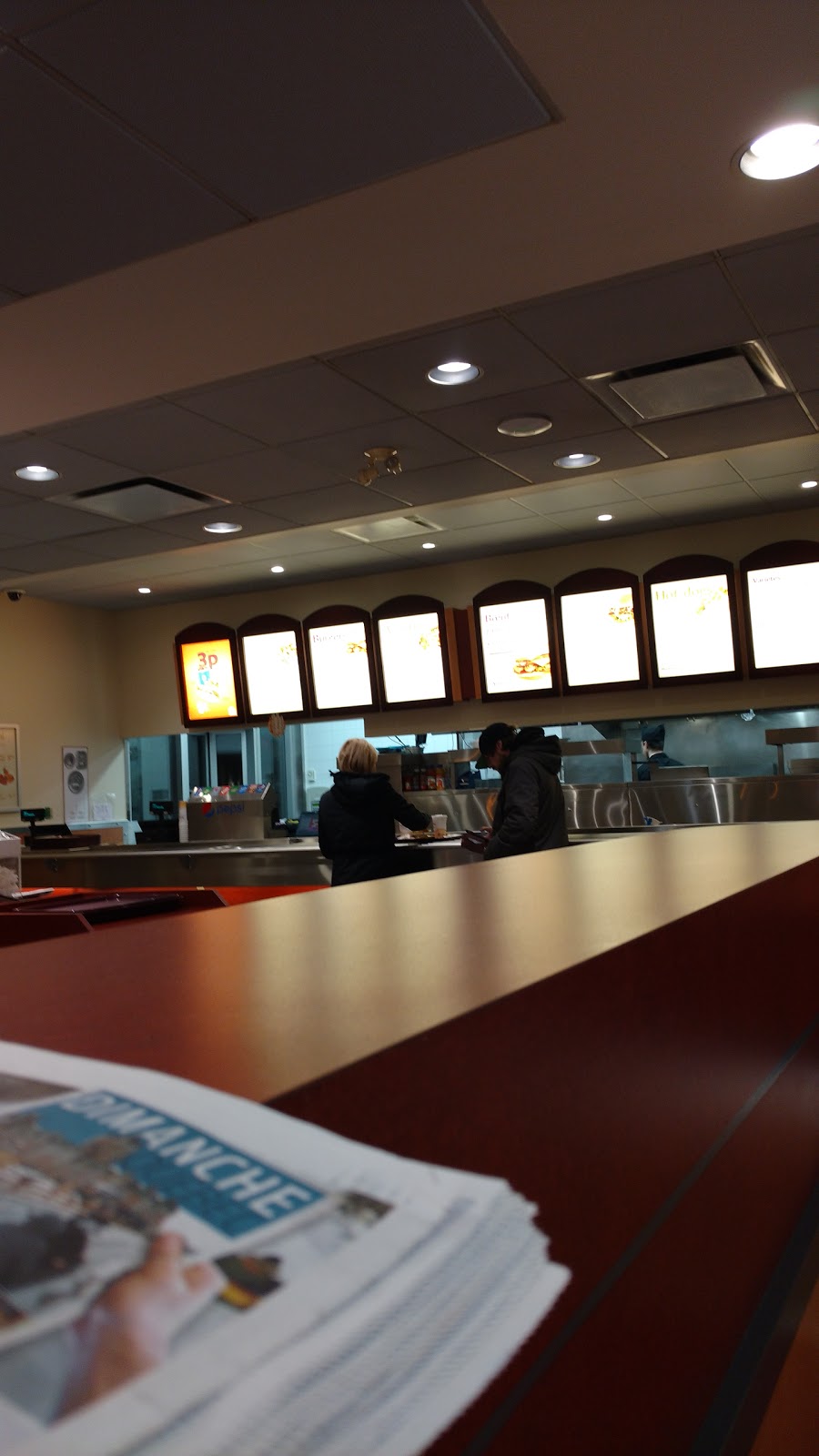 Chez Ashton | 2628 Boulevard Louis-XIV, Québec, QC G1C 1C2, Canada | Phone: (418) 666-2628