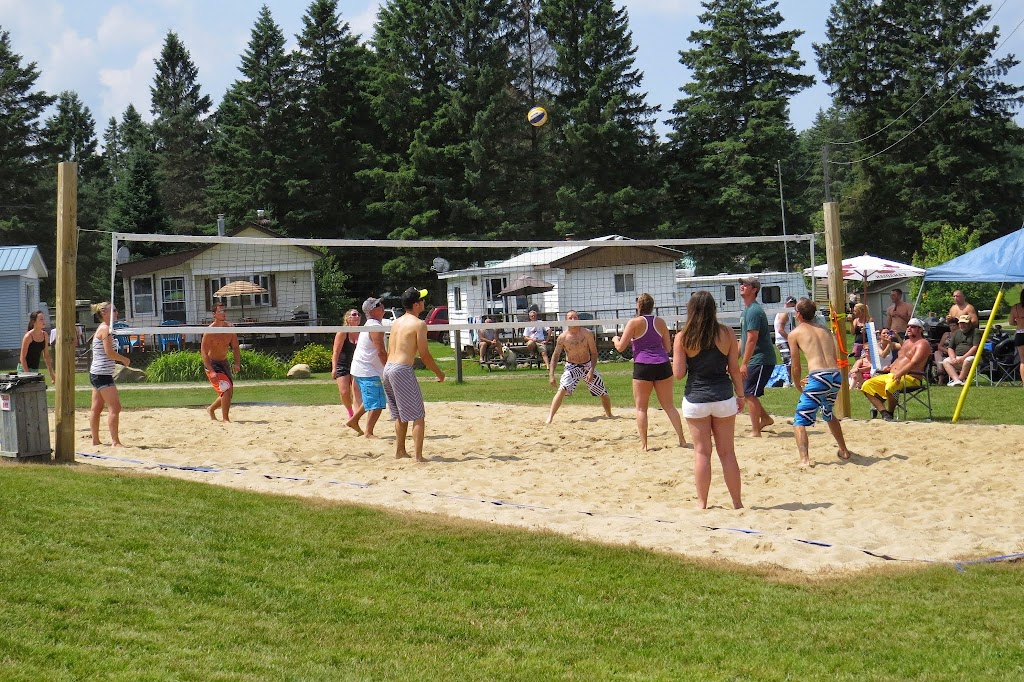 Duins Pineridge Resort | 2084 Pickerel & Jack Lake Rd, Burks Falls, ON P0A 1C0, Canada | Phone: (705) 382-2027