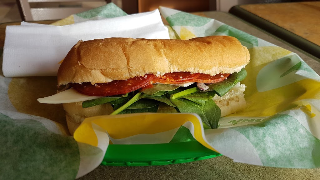 Subway | 3815 Thatcher Ave, Saskatoon, SK S7R 1A3, Canada | Phone: (306) 514-7827