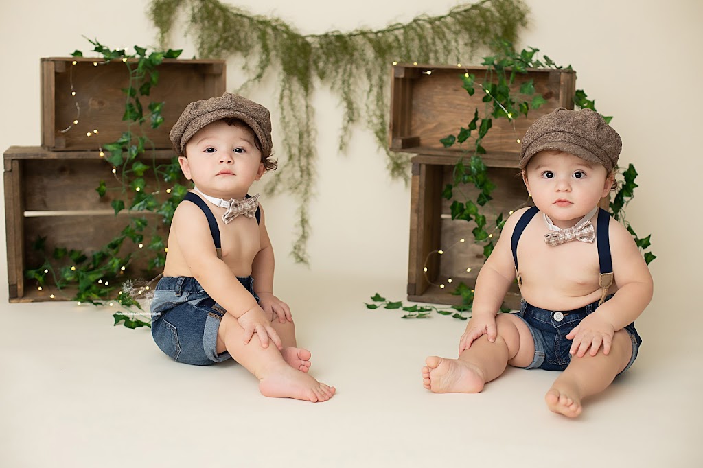 Daniela D’Agostino Photography | 43 Main St S Unit 2B, Campbellville, ON L0P 1B0, Canada | Phone: (647) 524-4520